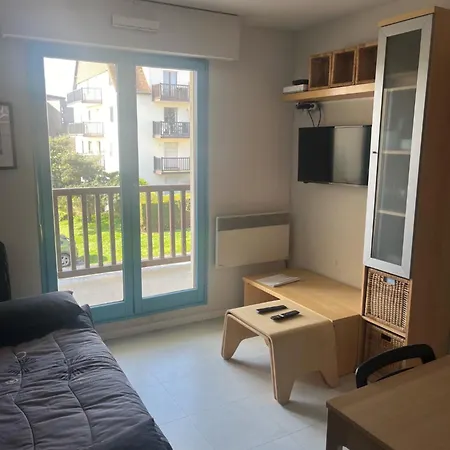 2 Pieces Apartment